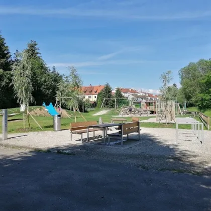 Erstbezug nach Sanierung! Schöne 3 Zimmer-Familienwohnung inkl. Loggia! - Bild 3