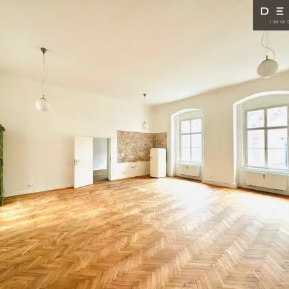 | EXTRAVAGANTE  ALTBAUWOHNUNG  IN WUNDERSCHÖNEM PALAIS | HELLE ZWEI ZIMMER WOHNUNG  | 2. OBERGESCHOSS | SEHR GUTE LAGE - Bild 3