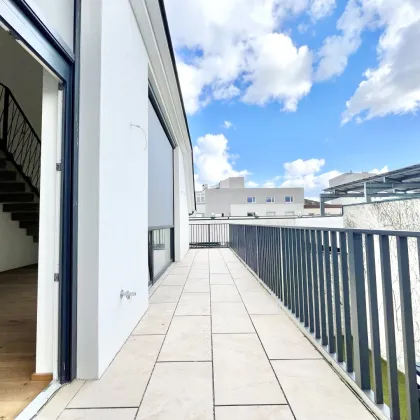 ERSTBEZUG - Traumhaftes Dachgeschoss - 3-Zimmer - ca. 102 m² NFL - Terrasse - Klima - Garage (optional) - Bahnhof - Fußgängerzone - Bild 2