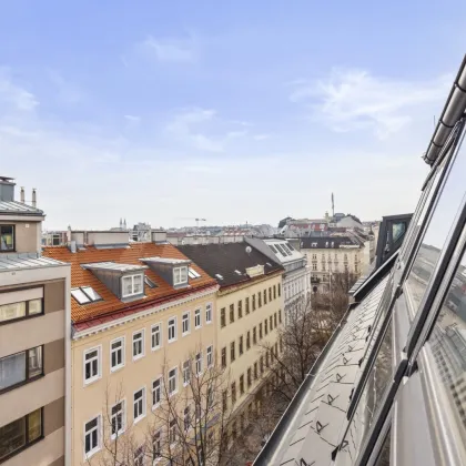 Einzigartige Stadtwohnung mit gemütlicher Dachterrasse und Panoramafenstern [A\\] - Bild 2