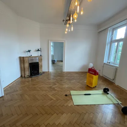 elegante Altbauwohnung in bester Lage - ein Juwel zum Verkauf - Bild 3