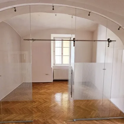 1 A Lage gegenüber City Arkaden - 50 m² Büro/Praxis/Studio! - Bild 3