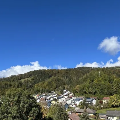 Traumhafte 4 Zimmer-Wohnung im obersten Stockwerk mit Bergblick! - Bild 2