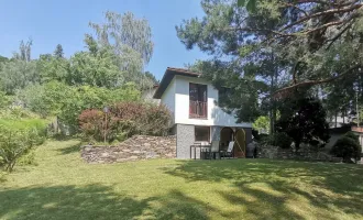 Naturnahes Refugium: Grundstück mit kleinem Häuschen und Garage in Ried am Riederberg