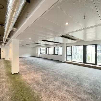 Office mit Balkon und ausgezeichneter Infrastruktur im Bürogebäude mit Breeam - Outstanding Zertifizierung! - Bild 3