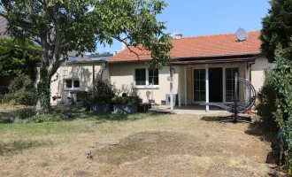 KOTTINGBRUNN im Bezirk BADEN: BUNGALOW mit 3 Schlafzimmern: nahtlos und ebenerdig raus in den Garten