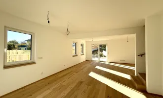 ERSTBEZUG! TRAUMHAFTE 6 ZIMMER DOPPELHAUSHÄLFTE MIT EIGENGARTEN IN TRAUMHAFTER LAGE!