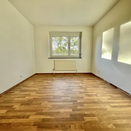 Renovierungsbedürftige Traumwohnung in Gänserndorf - ca. 90m², 4 Zimmer, Einbauküche, Personenaufzug - nur 199.000,00 € - Bild 2