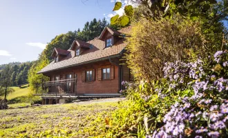 Einzigartiges Landhaus in begehrter Straßengler Ruhelage mit wunderschönem Fernblick