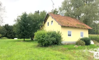 Mietkauf! Renovierungsbedürftiges Haus am Waldrand mit viel Grund für Bastler