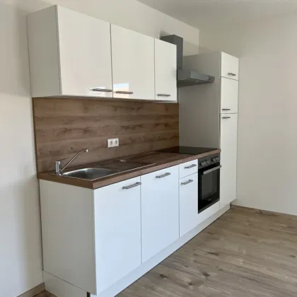 Schöne 3-Zimmer Wohnung mit Balkon! - Bild 2