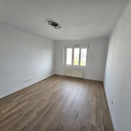 Sonnwendviertel, Erstbezug nach Sanierung,  5 Liftstock,WG-tauglich  helle, moderne Wohnung, 4 Min zur U-Bahn, 1.200 € - Bild 2