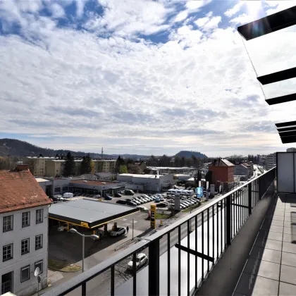 Ihr Traum-Penthouse in Graz-Gösting! Genießen Sie den atemberaubenden Schlossbergblick, die großzügige Dachterrasse sowie Tiefgarage und Kellerabteil. Ein Zuhause voller Lebensqualität! - Bild 3