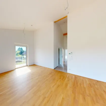 Traumhafte Maisonette in der Thermenregion Bad Waltersdorf! Genießen Sie ca. 130 m² Wohnfläche, einen großen Garten mit ca. 243 m² und einen Balkon mit 21 m². Fragen Sie gleich an und lassen Sie sich begeistern! - Bild 2