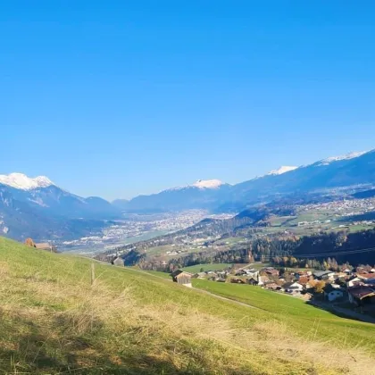 Sonniges Grundstück in herrlicher Aussichtslage in Oberperfuss - Bild 2