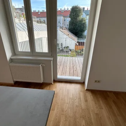 Erstbezug mit hoseitigem Balkon - Bild 3