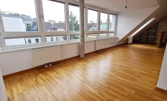 ROLLINGERGASSE, DACHGESCHOSS, 106 m2 Maisonette mit 30 m2 Terrasse, Wohnküche, 2 Zimmer, Wannenbad, Parketten, WG-geeignet