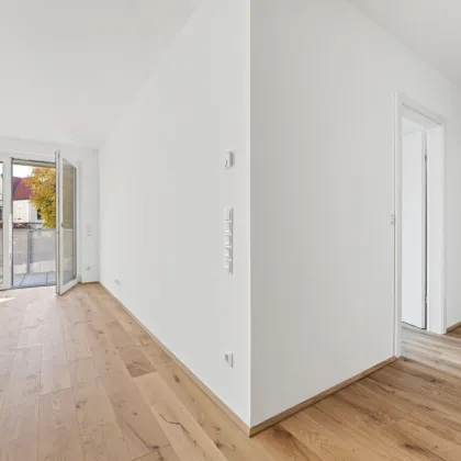 PROVISIONSFREI! 3-Zimmer-Wohnung mit Balkon, herrlichem Ausblick sowie Raum für Entfaltung - Bild 3