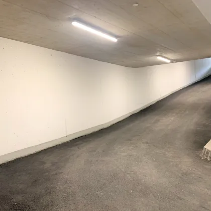 Tiefgaragenstellplatz im Herzen von Floridsdorf zu vermieten! - Bild 2