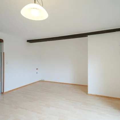 STANS - ZENTRAL BEGEHBARE 4,5 ZIMMERWOHNUNG MIT BALKON UND GARTEN - Bild 3