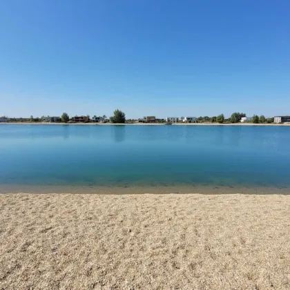 (PARNDORF - 15 min von NEUSIEDL am SEE) +WOW+ Exklusive Doppelhaushälfte am privaten Badesee!! - Bild 2