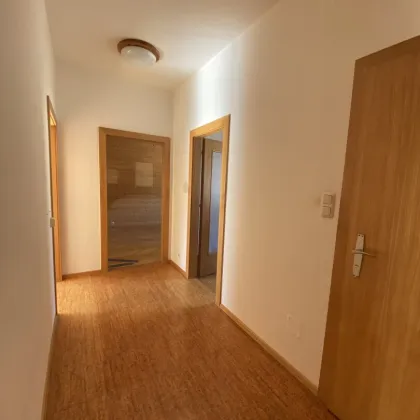 Traumwohnung mit Balkon in zentraler Lage - mit 94,68 m² - Bild 2