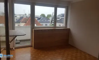 City - Garconiere mit EINZELGARAGE und BALKON  sucht neuen Besitzer