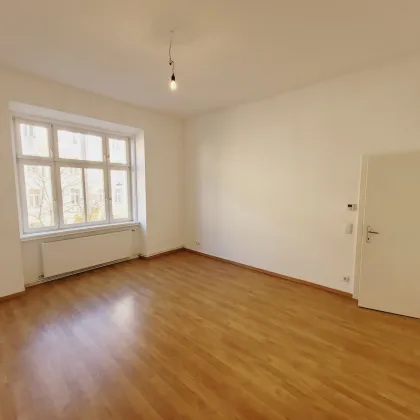 Schweglerstraße: sanierte 5-Zimmer Wohnung - WG-geeignet - Bild 3