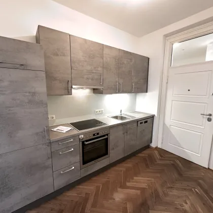 Neuwertige 2-Zimmer im sanierten Altbau und toller Raumaufteilung! TOP Preis-Leistungsverhältnis mit 16er Charme! - Bild 3