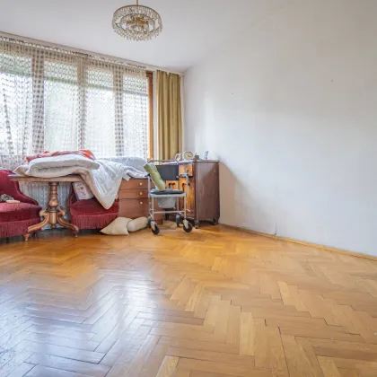 Sanierungsbedürftige Wohnung in Top-Lage - Bild 3