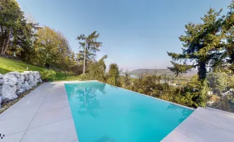 EINZIGARTIGE VILLA MIT INFINITY-POOL & BLICK ÜBER DIE DONAU