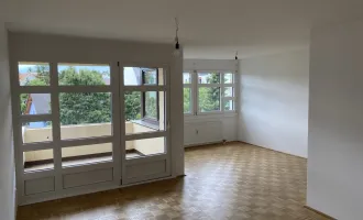 HELLE SCHÖNE WOHNUNG MIT GEMEINSCHAFTSGARTEN IN ZENTRALER LAGE VON LIESING