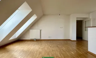 Elegante 3-Zimmer-Dachgeschosswohnung mit zwei Terrassen und Panoramablick