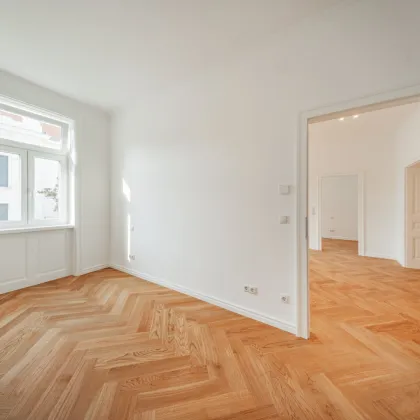 Generalsanierte Altbauperle mit Balkon – Exklusives Wohnen mit Charme und Klasse - Bild 3