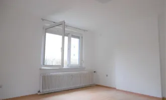 Helle 2-Zimmer-Wohnung mit Küche und Balkon in Grünruhelage - Provisionsfrei