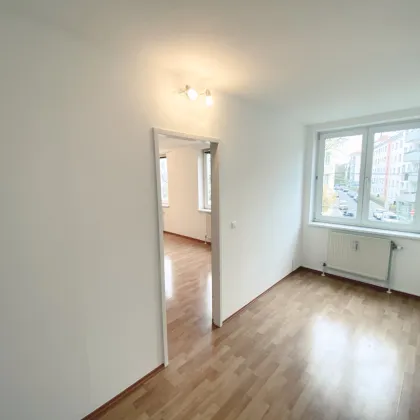 NEU! Helle 2-Zimmerwohnung mit Top-Anbindung! Garagenanmietung möglich! - Bild 2