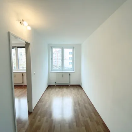 NEU! Helle 2-Zimmerwohnung mit Top-Anbindung! Garagenanmietung möglich! - Bild 3