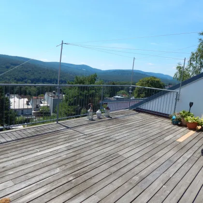 Traumhafter Wienblick am Wolfersberg in Ruhelage - Haus mit Garten, Pool und großer Dachterrasse - Bild 2