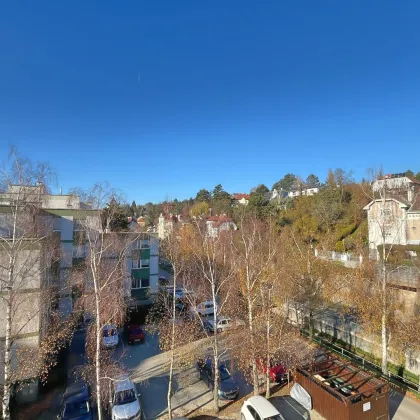 KLOSTERNEUBURGER ZENTRALLAGE. GROSSZÜGIG GESCHNITTENE LOGGIAWOHNUNG IN STADTPLATZ-NÄHE. - Bild 3