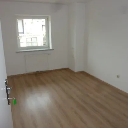 "OBERNDORF - Kleines  2 Zimmer Apartment mit Balkon in Ruhelage" - Bild 3