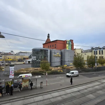 Erstbezug nach Komplettsanierung - Durchdachtes Raumkonzept - Bild 2