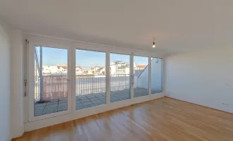 ++RARITY++ UNIQUE TOP FLOOR APARTMENT IN A BEST LOCATION IN THE 7TH DISTRICT! GREAT TERRACES!